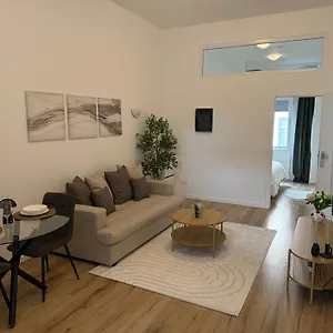 Cozy South-up Apartment